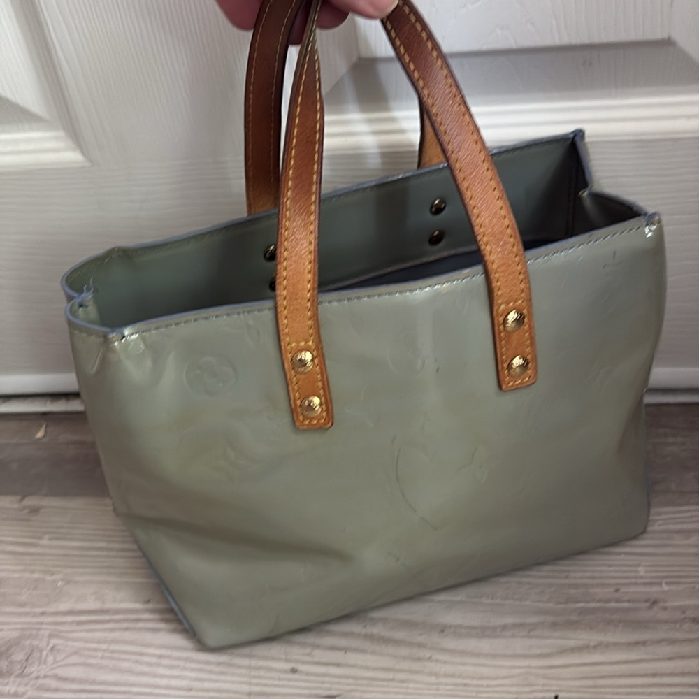 LOUIS VUITTON Monogram Vernis Reade PM Hand Bag